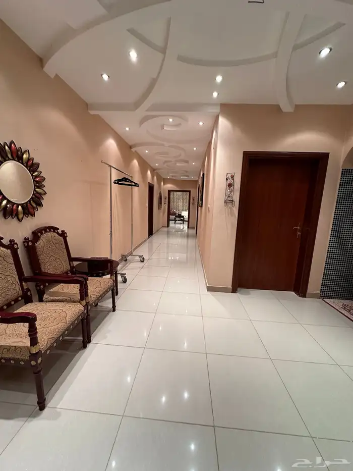 فيلا مؤثثة بالكامل للبيع 10