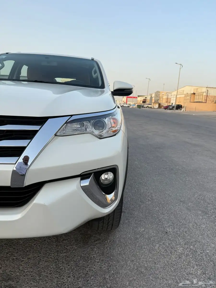 فورتشنر 2019 V6 وكاله - عداد 215 الف كم 2