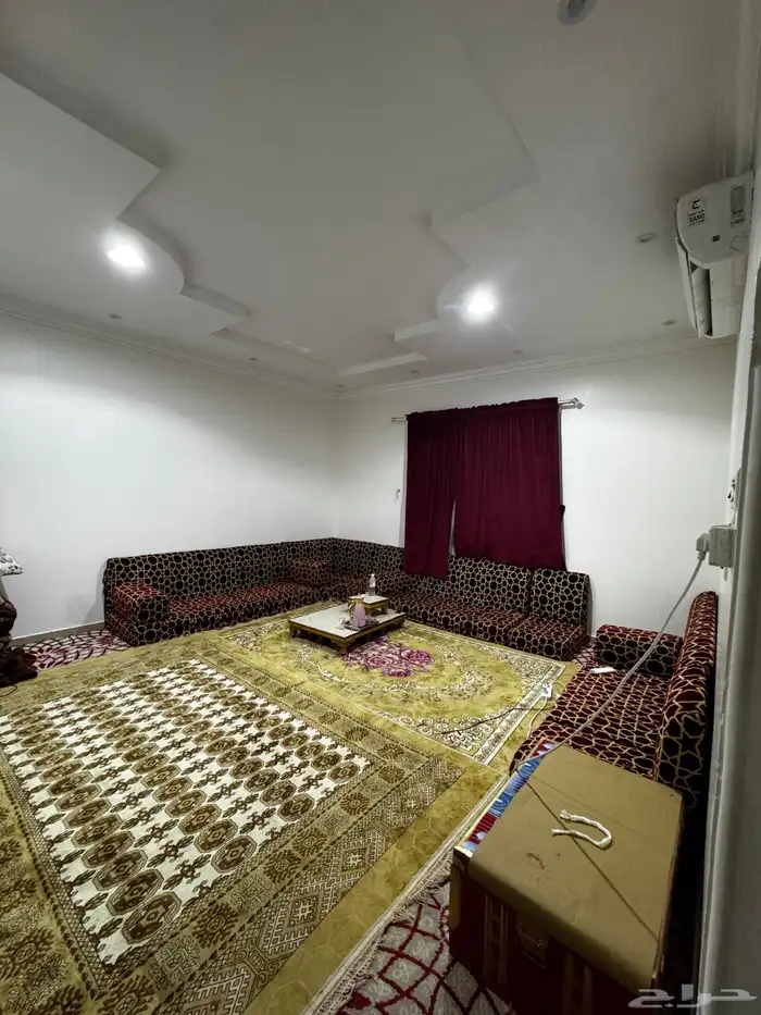 فيلا سكنية مع شقة دورين للبيع بحي بدر 9