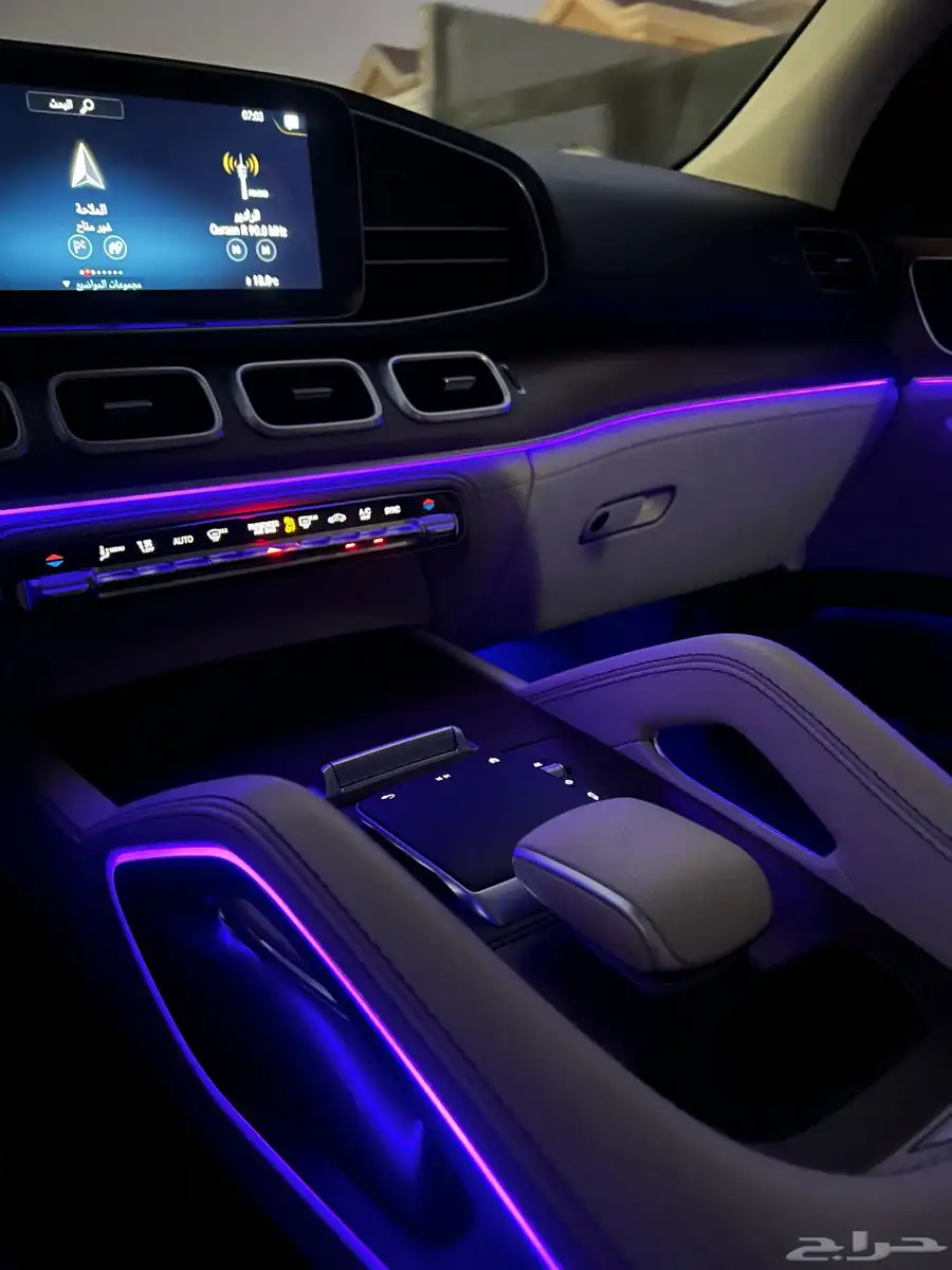 مرسيدس ( GLE450 ) موديل 2022 مع AMG kit شبه جديده 47