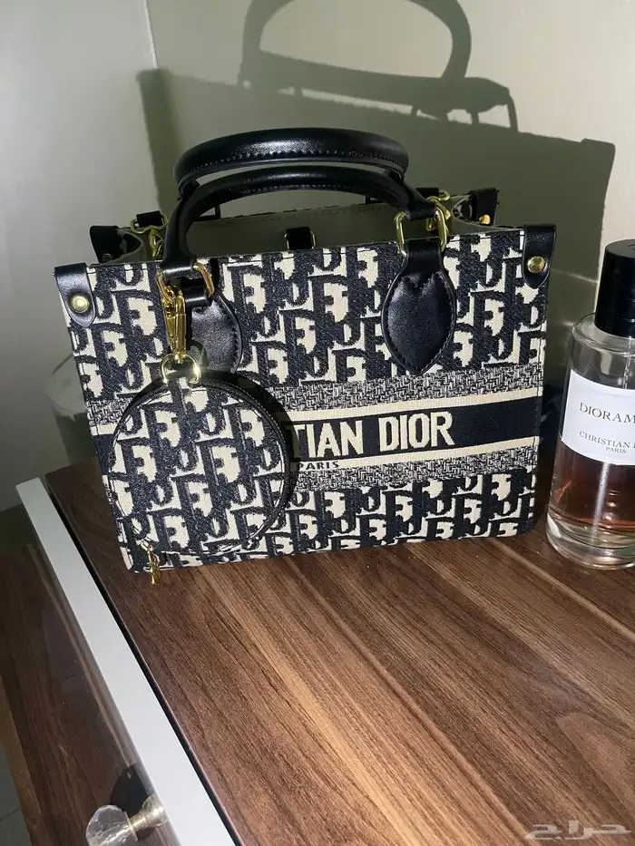 شنط اصليه 100 5