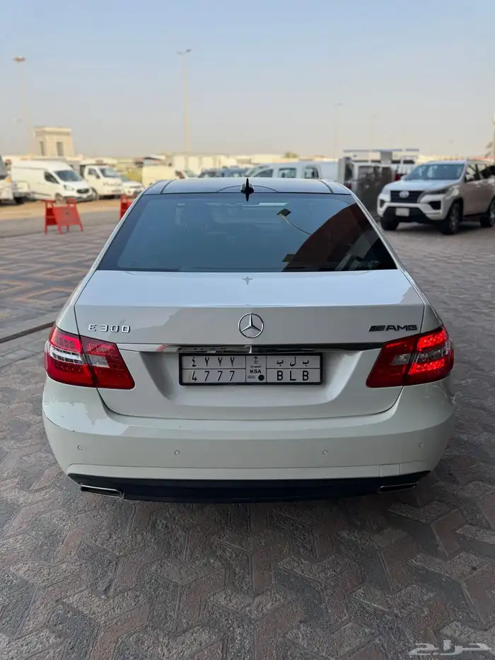 مرسيدس E300 AMG 4