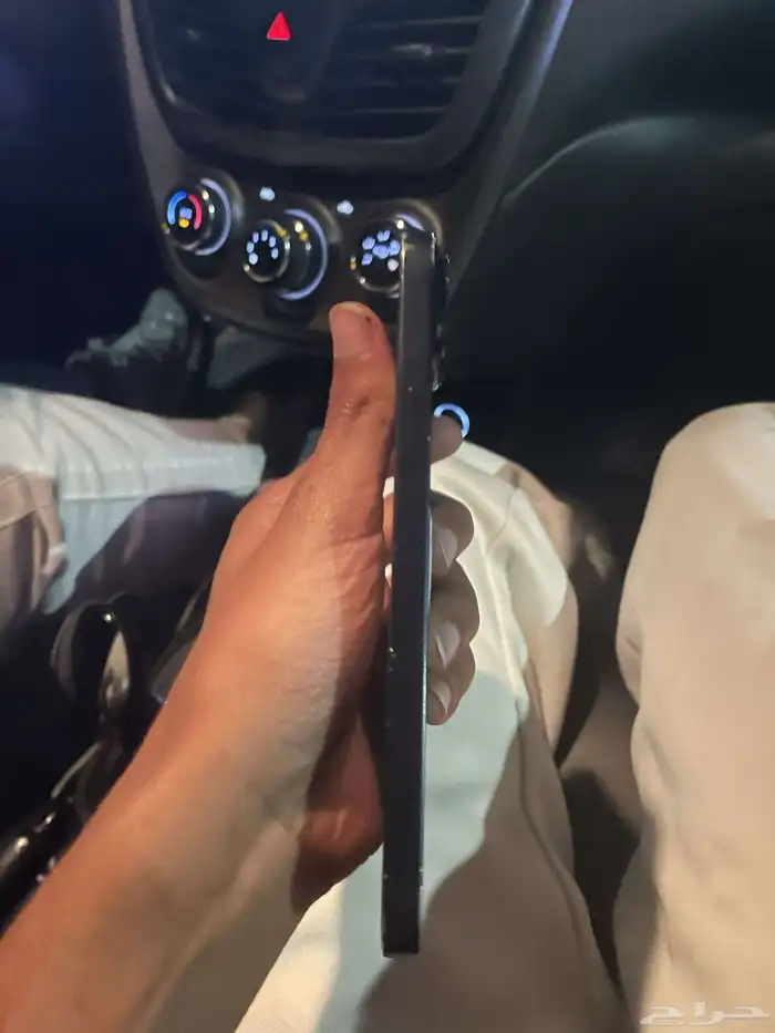 ايفون 14 بلس 3