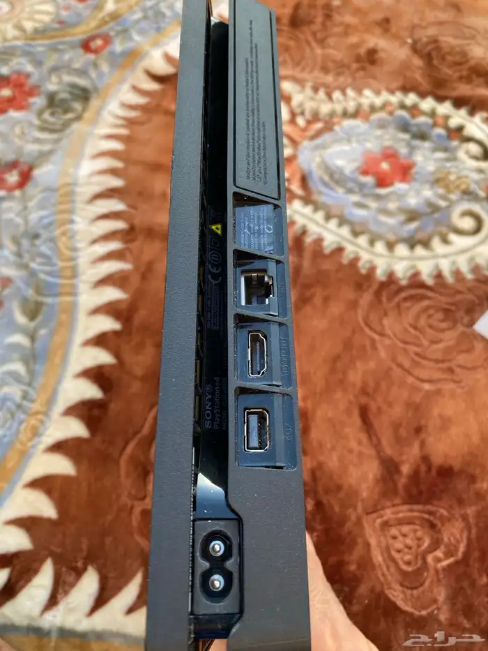 سوني 4نظيف شرط و مساحته واحد تيرا من كل شي اخو الجديد 2