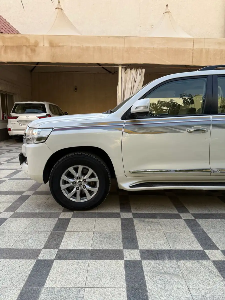 لاندكروزر GX.R 2016 وارد اليحيا index