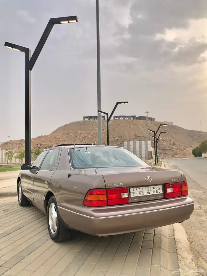 لكزس LS 400 سعودي بلد 23