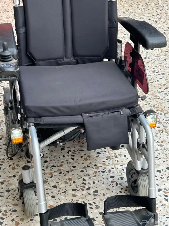 كرسي متحرك كهربائي 0