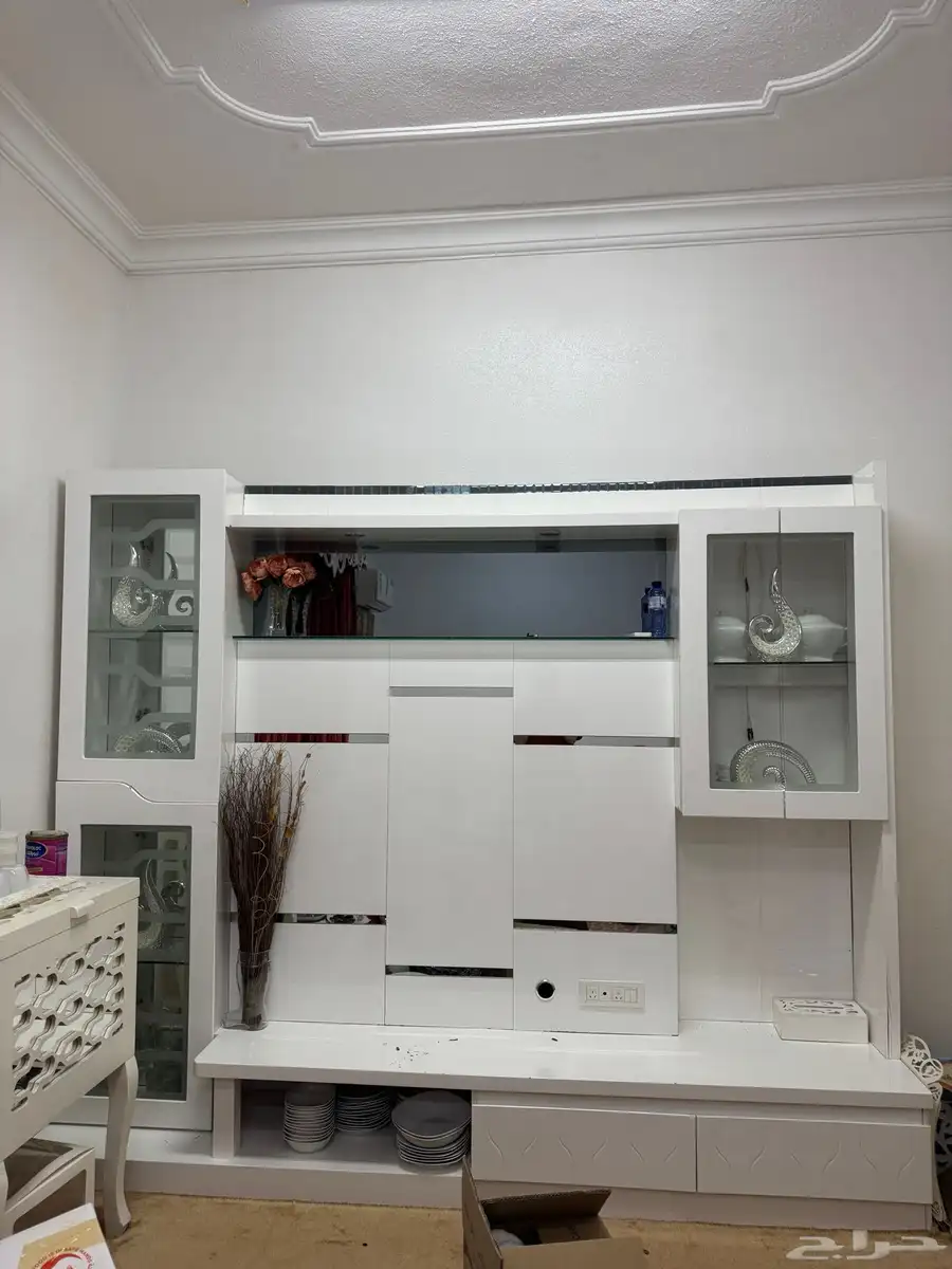 دولاب خشب ابيض 1