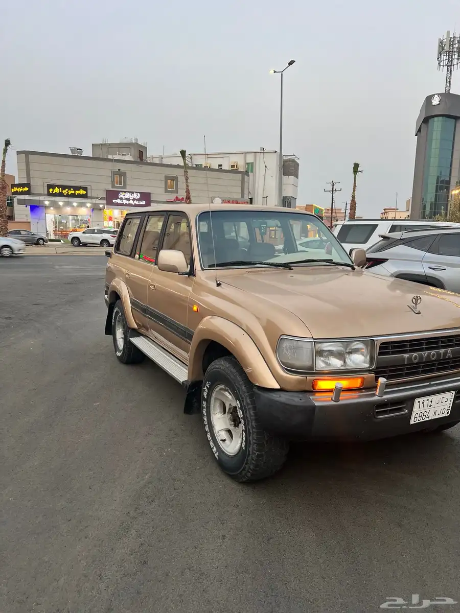 صالون VXR نظيف جدا 1