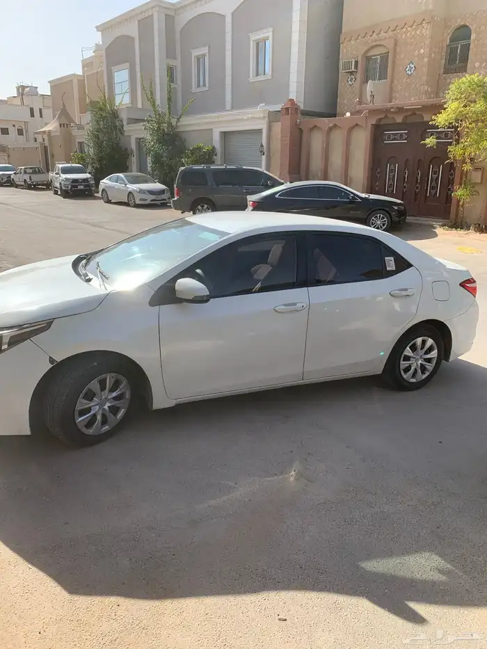 كورلا 2015 لون ابيض 0