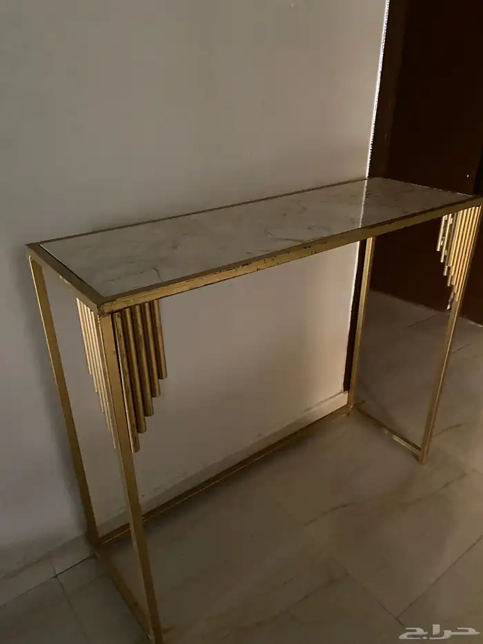 طاولات تقديم 0