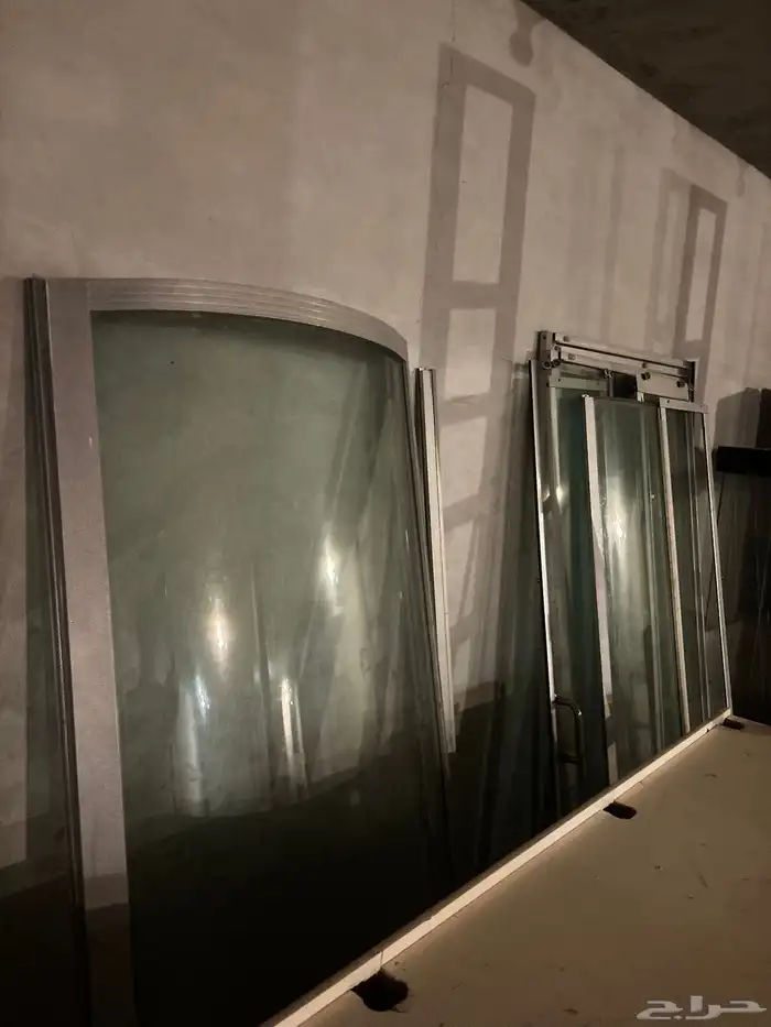 أدوات سباكة وأثاث مستعمل 2