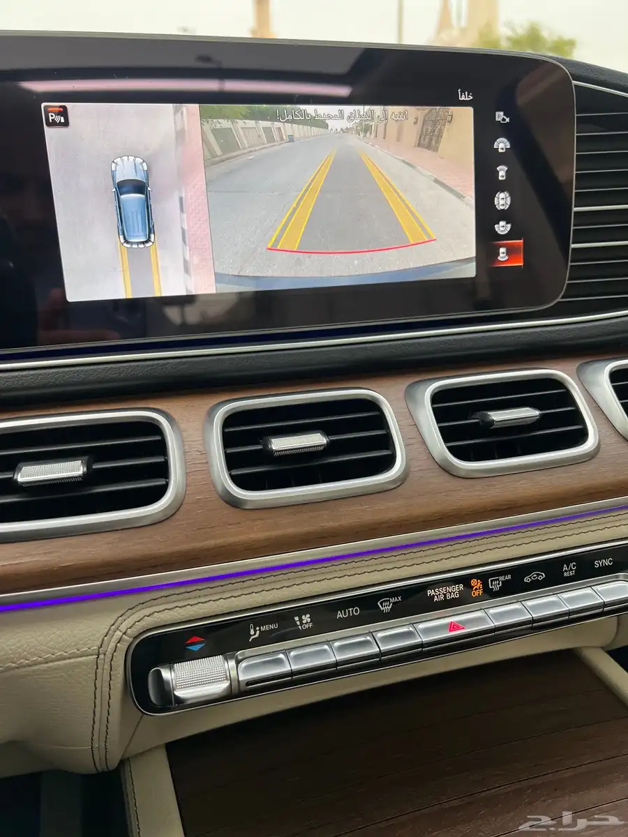 مرسيدس ( GLE450 ) موديل 2022 مع AMG kit شبه جديده 27