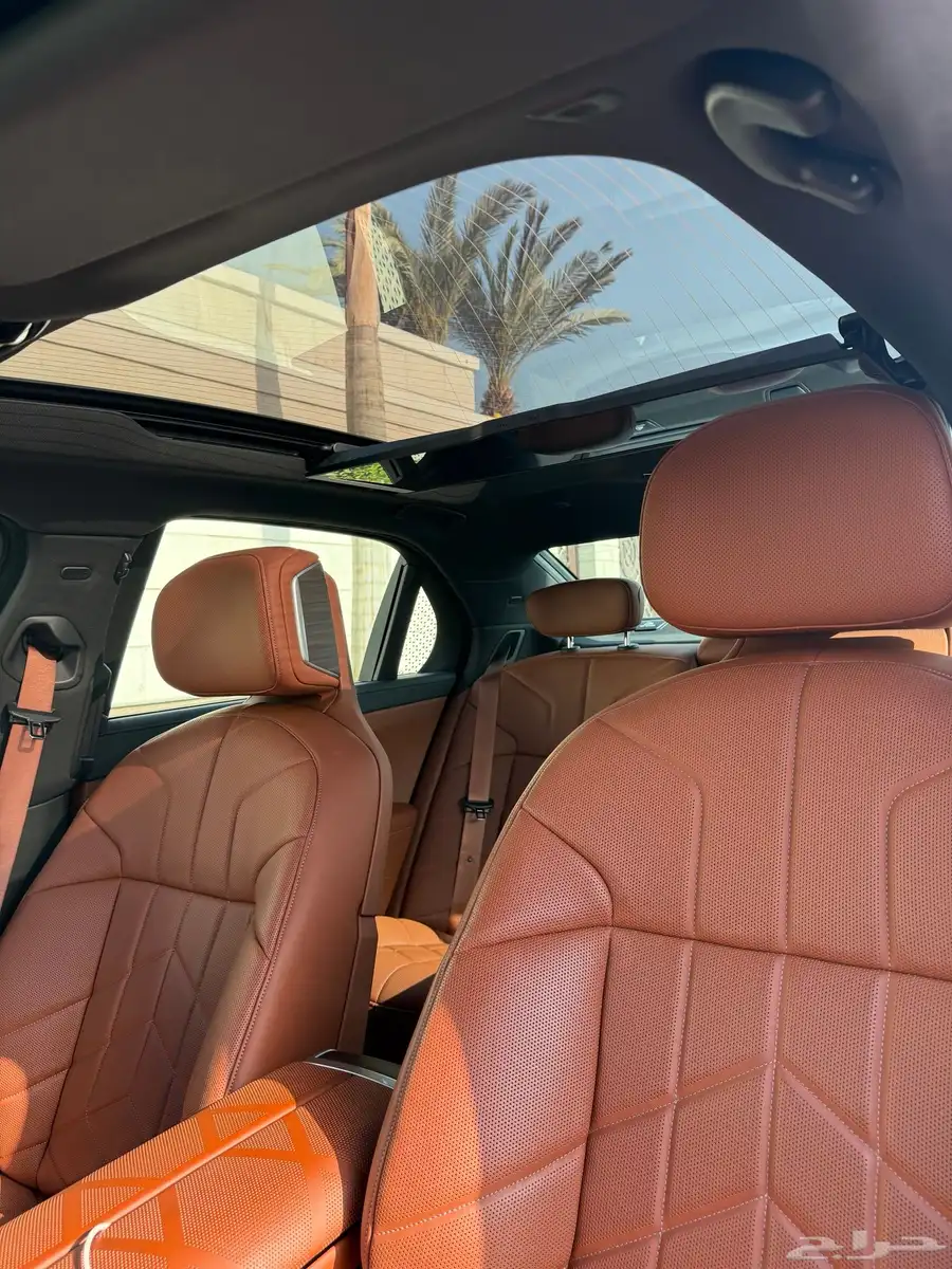 بي ام دبليو 735i M kit 2023 سعودي بحالة الوكالة 16