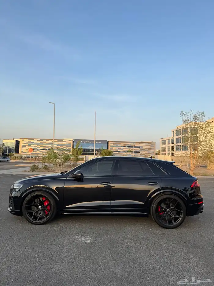 2021 اودي RSQ8 8