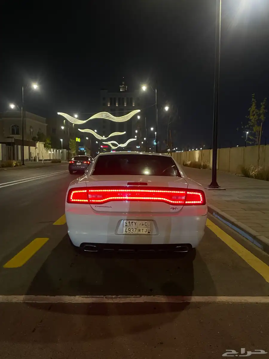 دودج تشارجر هيمي v8 2014 5