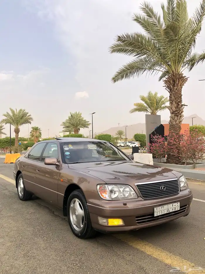 لكزس LS 400 سعودي بلد 20