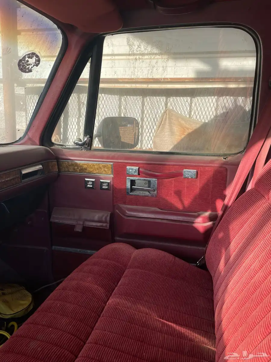 جيمس 1990 فل كامل للبيع المطلوب 18 000  وقابل للتفاوض 8