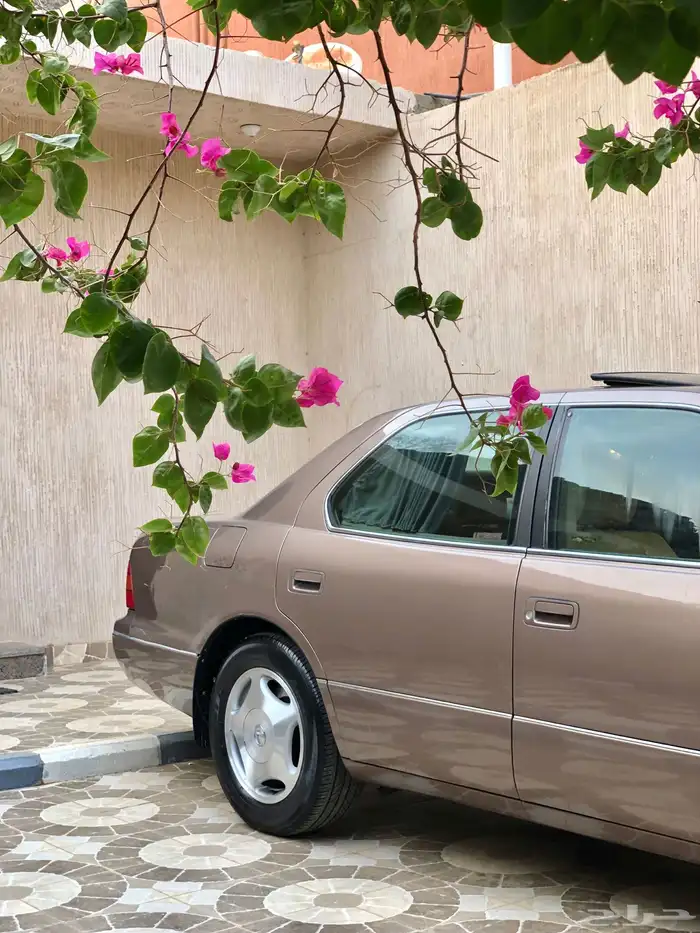 لكزس LS 400 سعودي بلد 3