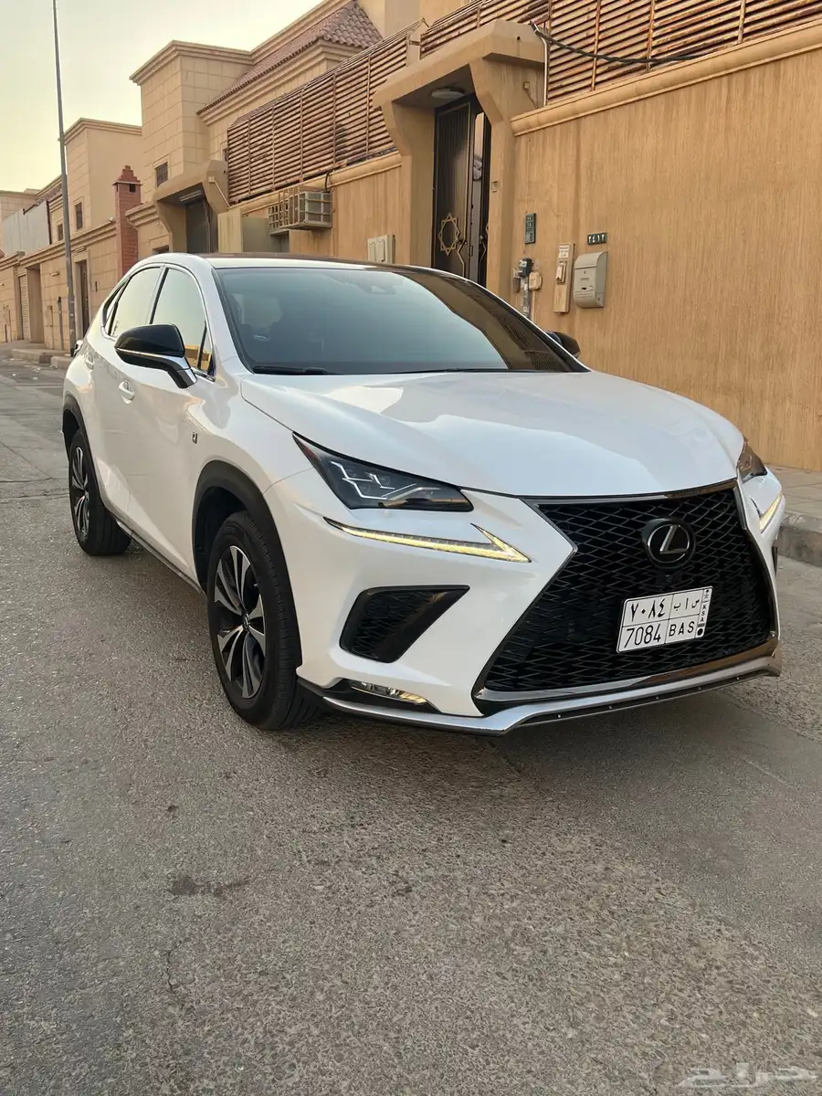 لكزز nx 300 اف اسبورت 4