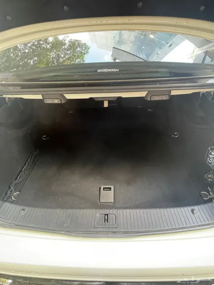 مرسيدس E500 2011 23