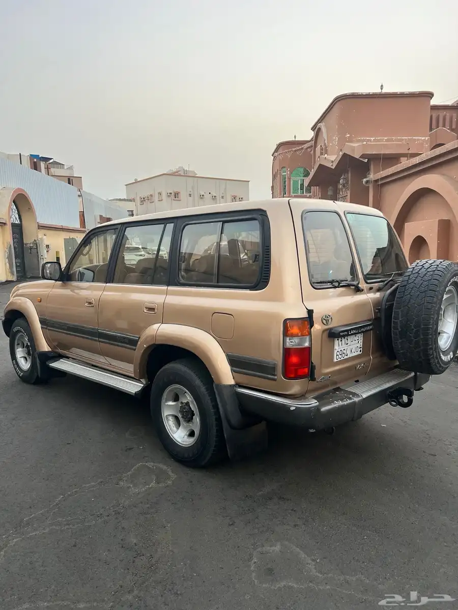 صالون VXR نظيف جدا 3