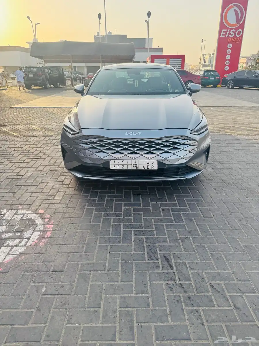 كيا k8 فل كامل ممشئ 90 الف كيلو مسيومه ب 110 الاف 11