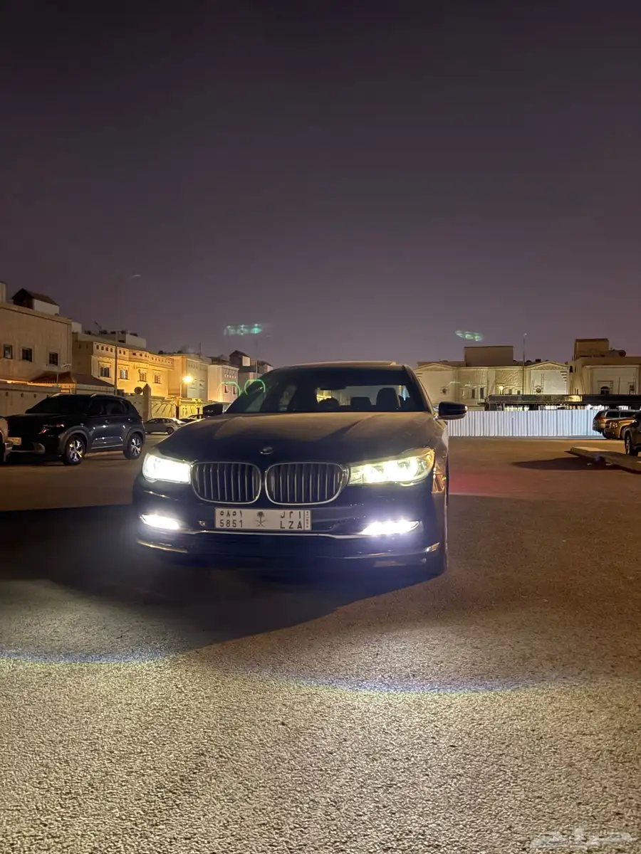 bmw 740i نظيفة جدا index