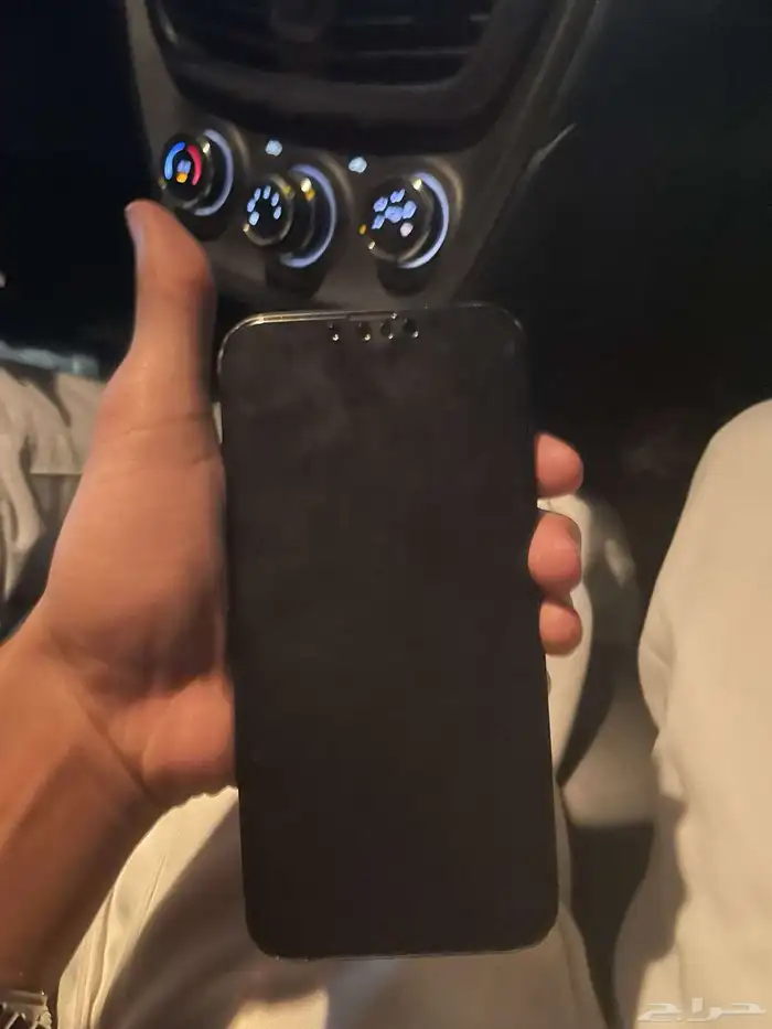 ايفون 14 بلس 4