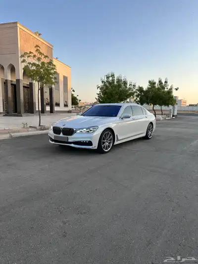 للبيع BMW 730Li 2017 فل كامل 0