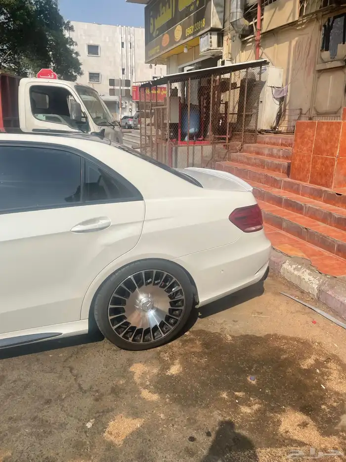 مرسيدس E500 2011 32