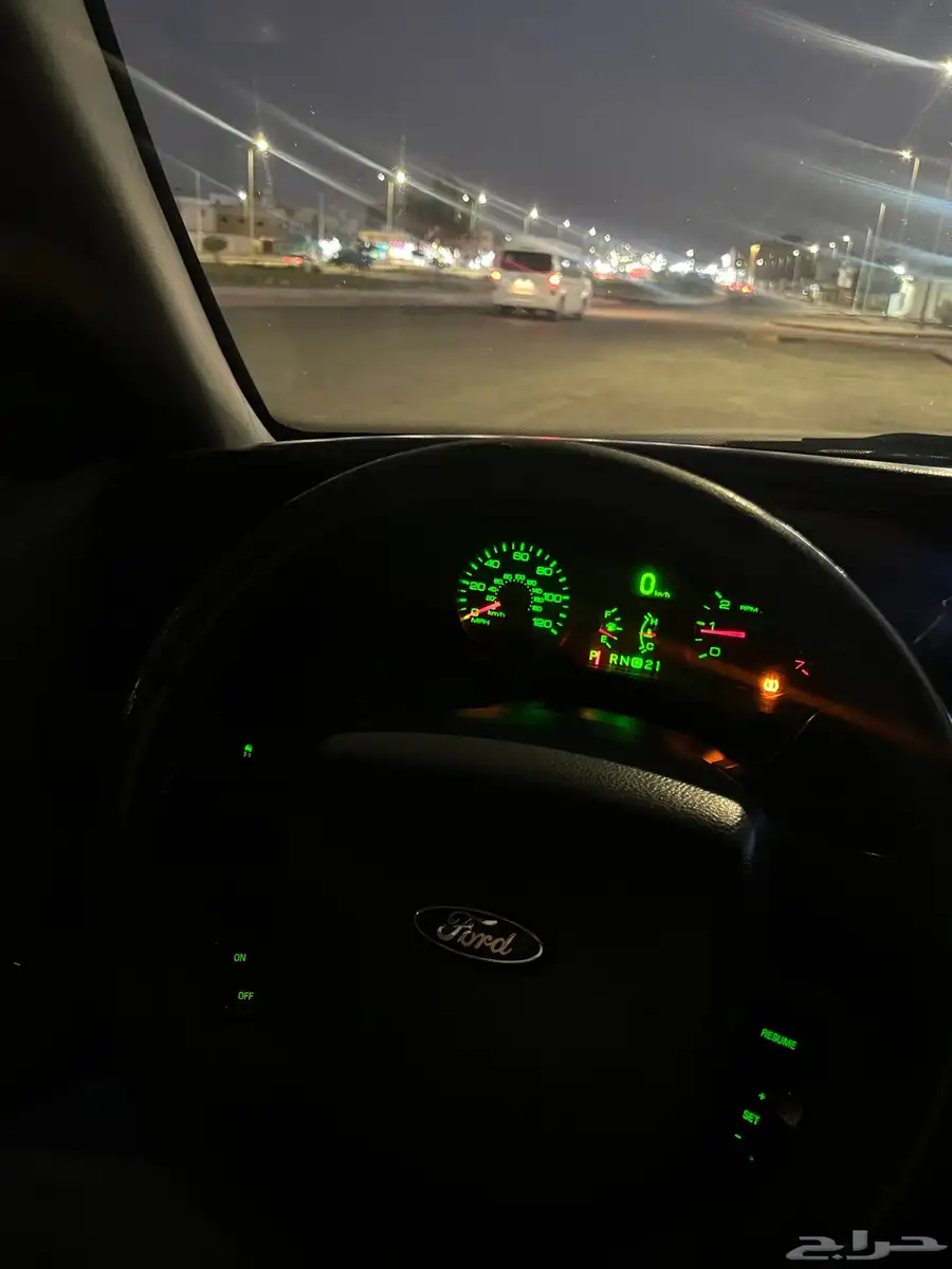 فورد فكتوريا بدي بلد نظيف 47