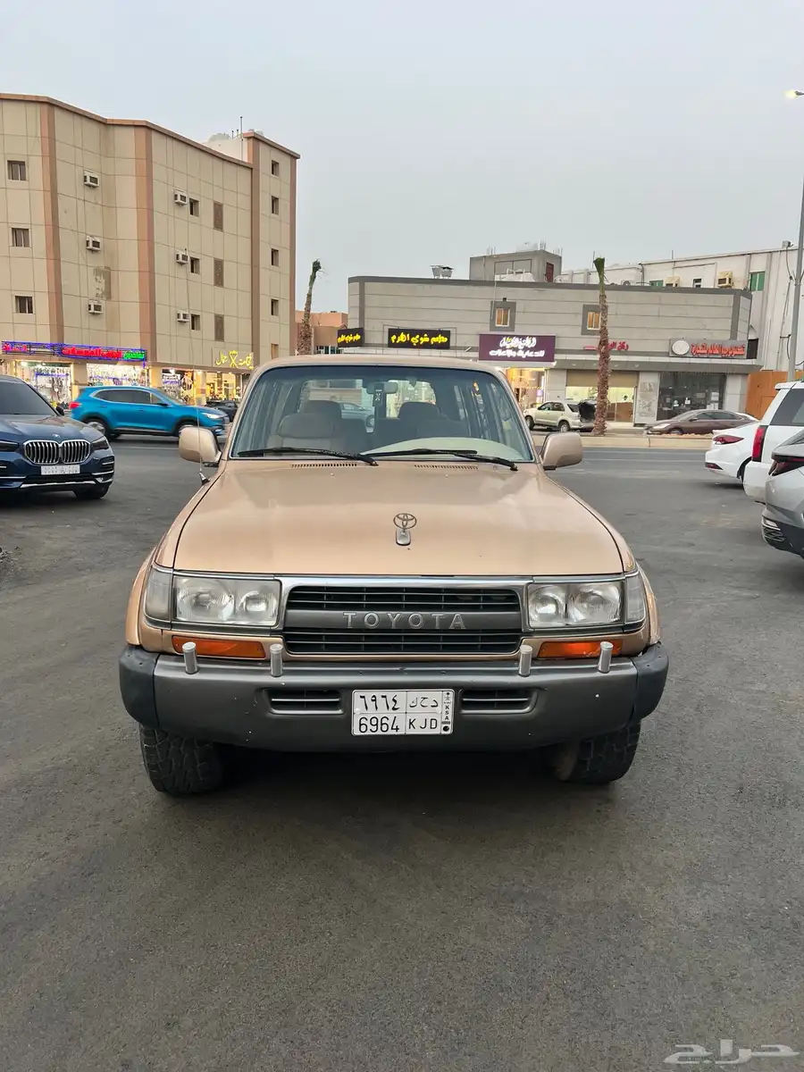 صالون VXR نظيف جدا 0