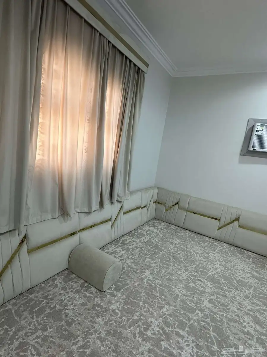 مقلط للبيع 4 في 4.5 0