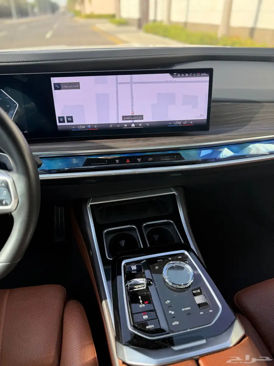 بي ام دبليو 735i M kit 2023 سعودي بحالة الوكالة 11