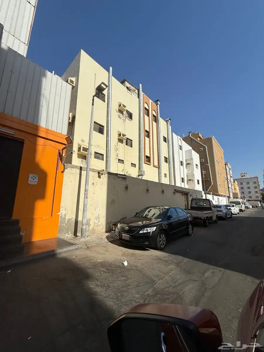 للبيع عماره تجاريه 3