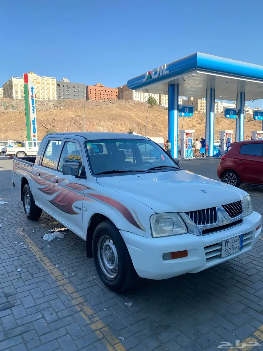 ميستوبيشي غمارتين بنزين 2006 1