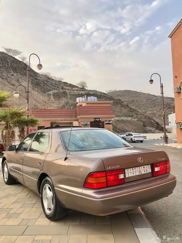 لكزس LS 400 سعودي بلد 13