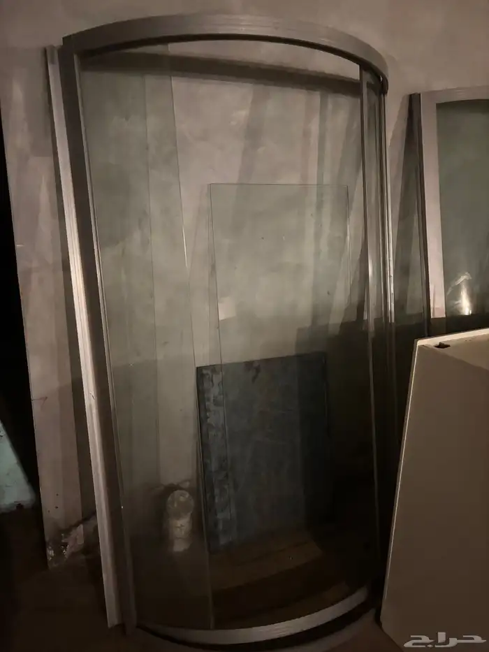 أدوات سباكة وأثاث مستعمل 1