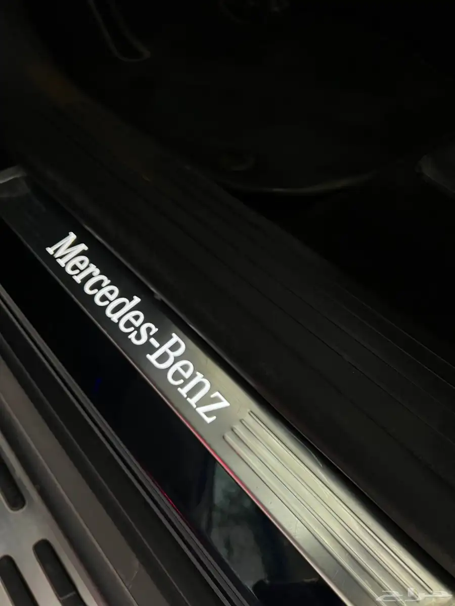 مرسيدس ( GLE450 ) موديل 2022 مع AMG kit شبه جديده 37