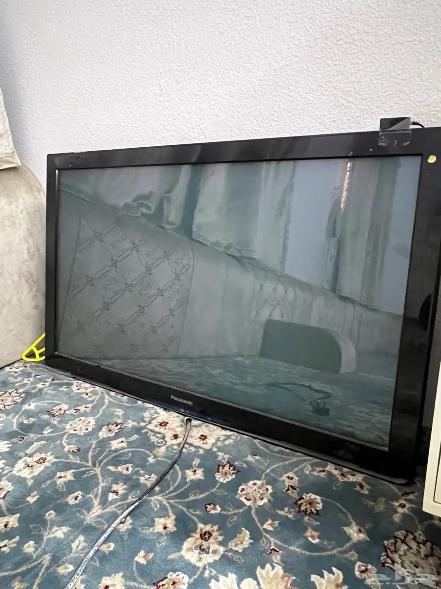 شاشه للبيع مافيها شي سليمه 0