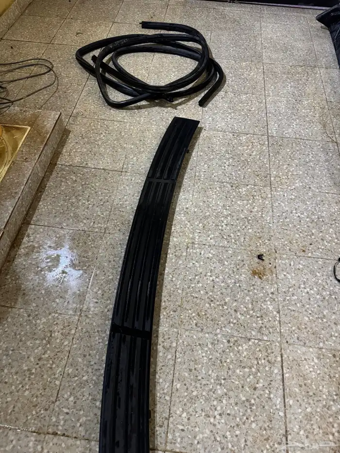 قطع غيار جمس جديده ونظيفه صدامات وكل شي موجود 0