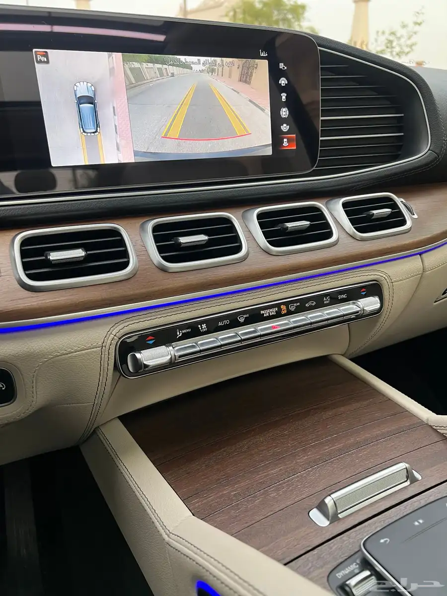 مرسيدس ( GLE450 ) موديل 2022 مع AMG kit شبه جديده 24