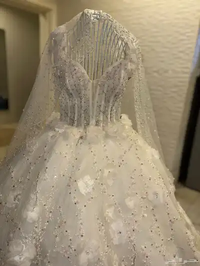 فستان زواج لبسته مرا وحده فقط 0