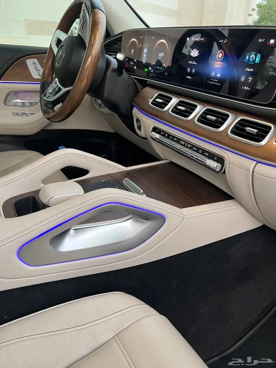 مرسيدس ( GLE450 ) موديل 2022 مع AMG kit شبه جديده 29