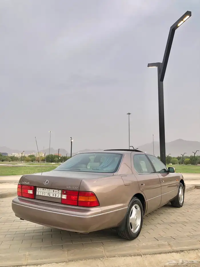 لكزس LS 400 سعودي بلد 22