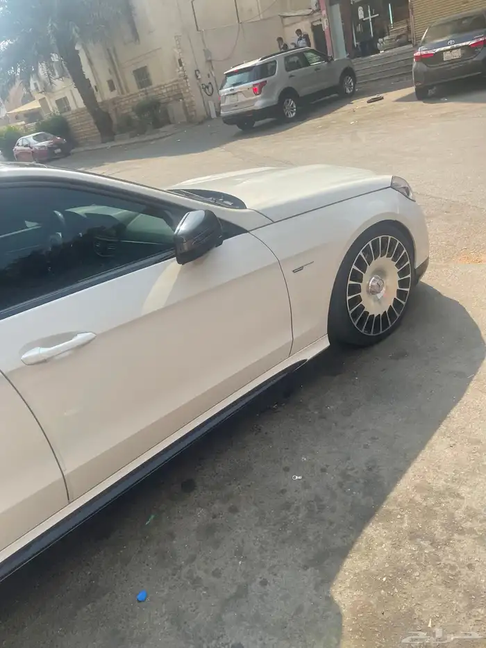 مرسيدس E500 2011 10