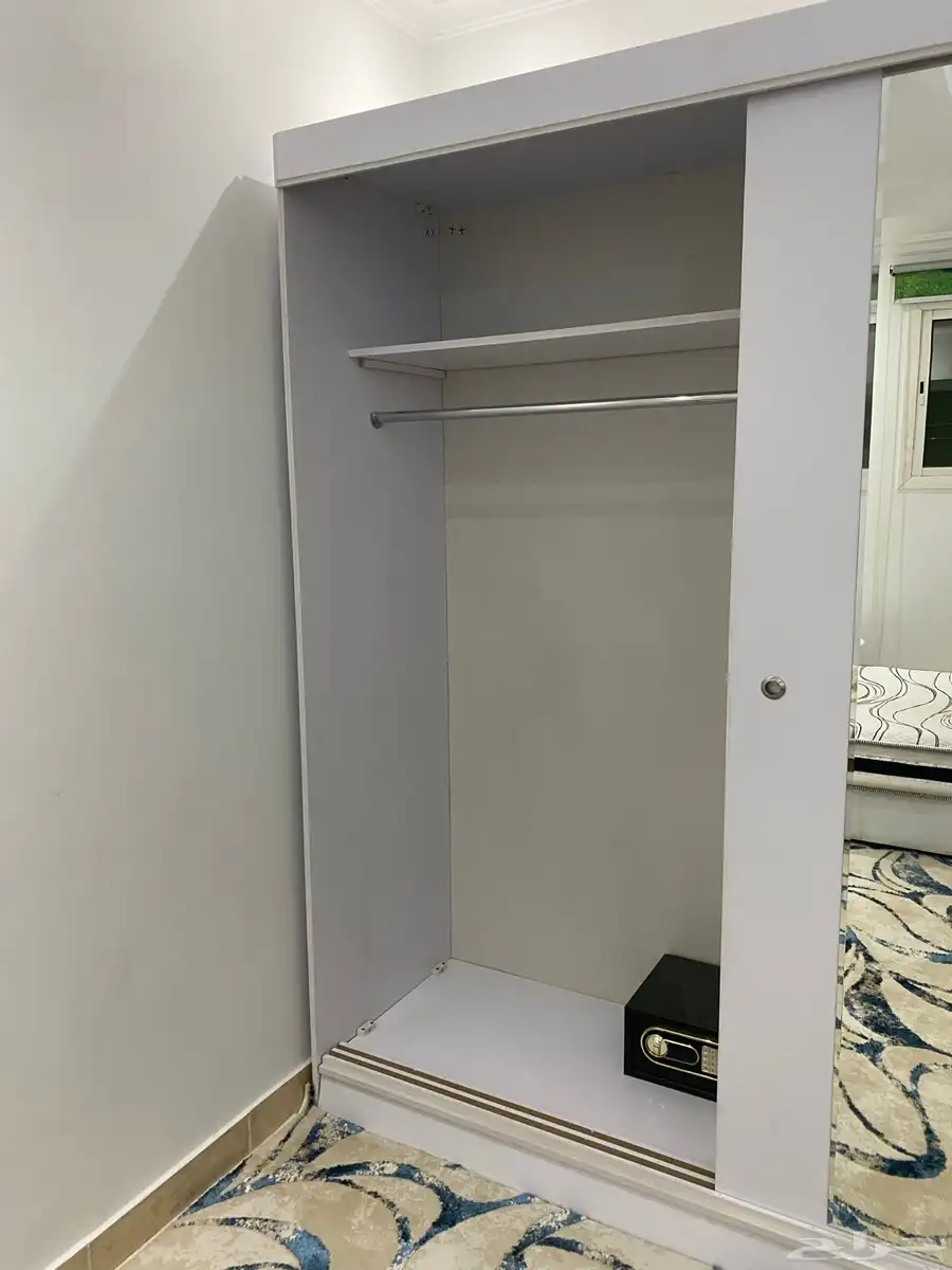 اثاث غرفة نوم دولاب سرير نفر ونصف  مرتبه  تسريحه   شوفونيره 3