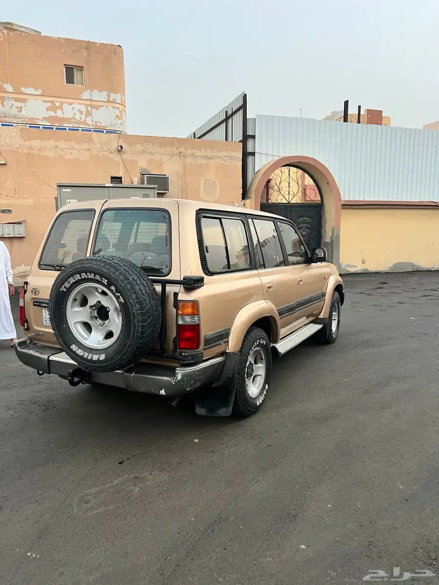 صالون VXR نظيف جدا 5