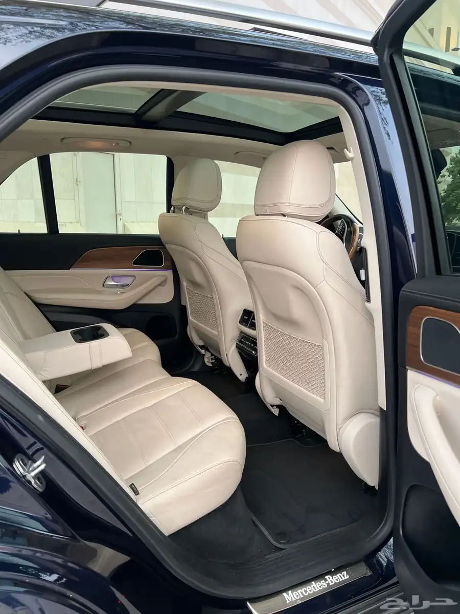 مرسيدس ( GLE450 ) موديل 2022 مع AMG kit شبه جديده 28